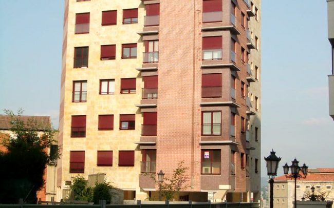 Diseño de un edificio de viviendas en Oviedo Asturias por Dolmen Arquitectos de Gijón
