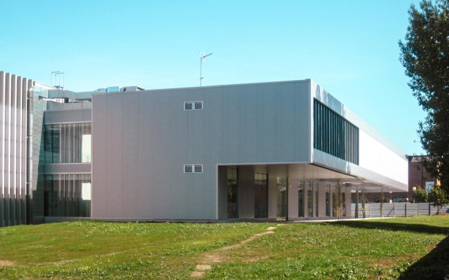 Edificio del Centro de Servicios Científico-Tecnológicos del Campus de Gijón Dolmen Arquitectos