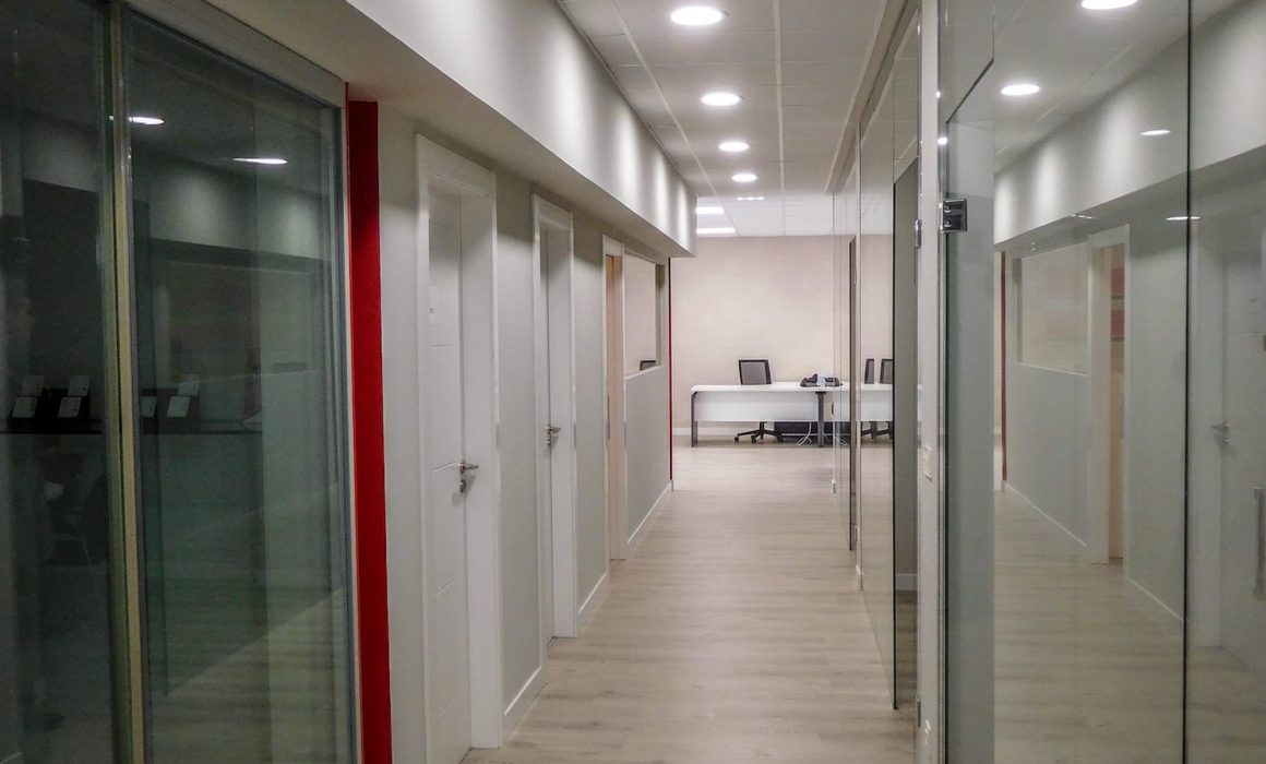 Nuevas instalaciones de iLanza en el Polígono de Roces Gijón obra del estudio de arquitectura de Asturias Dolmen Arquitectos