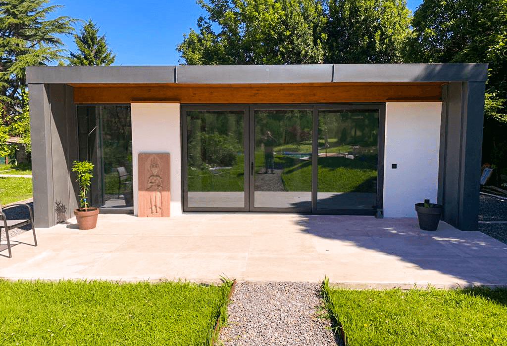 Pabellón auxiliar para piscina en vivienda en Somió Gijón Dolmen Arquitectos Asturias