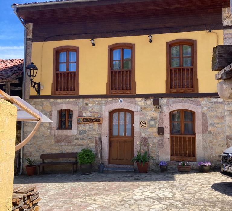 Reforma de casa de aldea en Soto de Agues Sobrescobio Dolmen Arquitectos