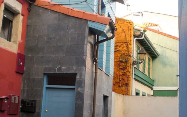 Reforma de casa entre medianeras en Cimadevilla Gijón