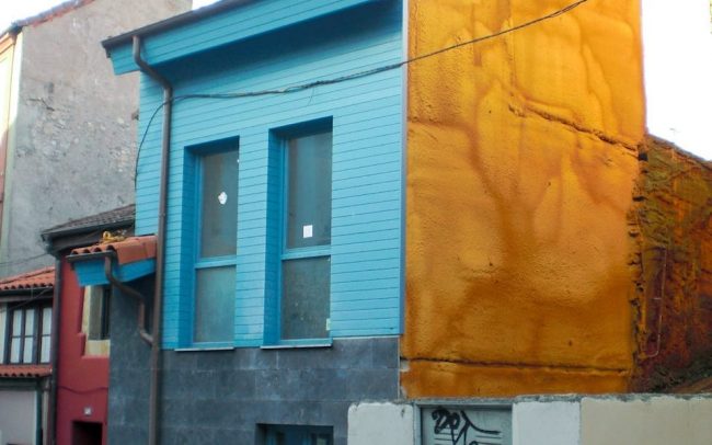 Reforma de casa entre medianeras en Cimadevilla Gijón