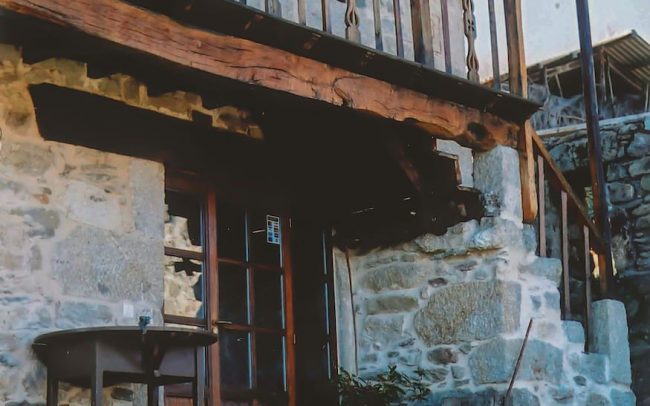 Reforma de casa rural en Avedillo de Sanabria Zamora obra de Dolmen Arquitectos