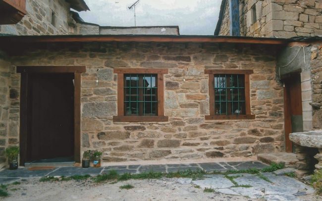 Reforma de casa tradicional en Muelas de los Caballeros Zamora obra de Dolmen Arquitectos