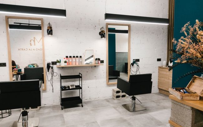Reforma de local de peluquería en Gijón proyecto de Dolmen Arquitectos