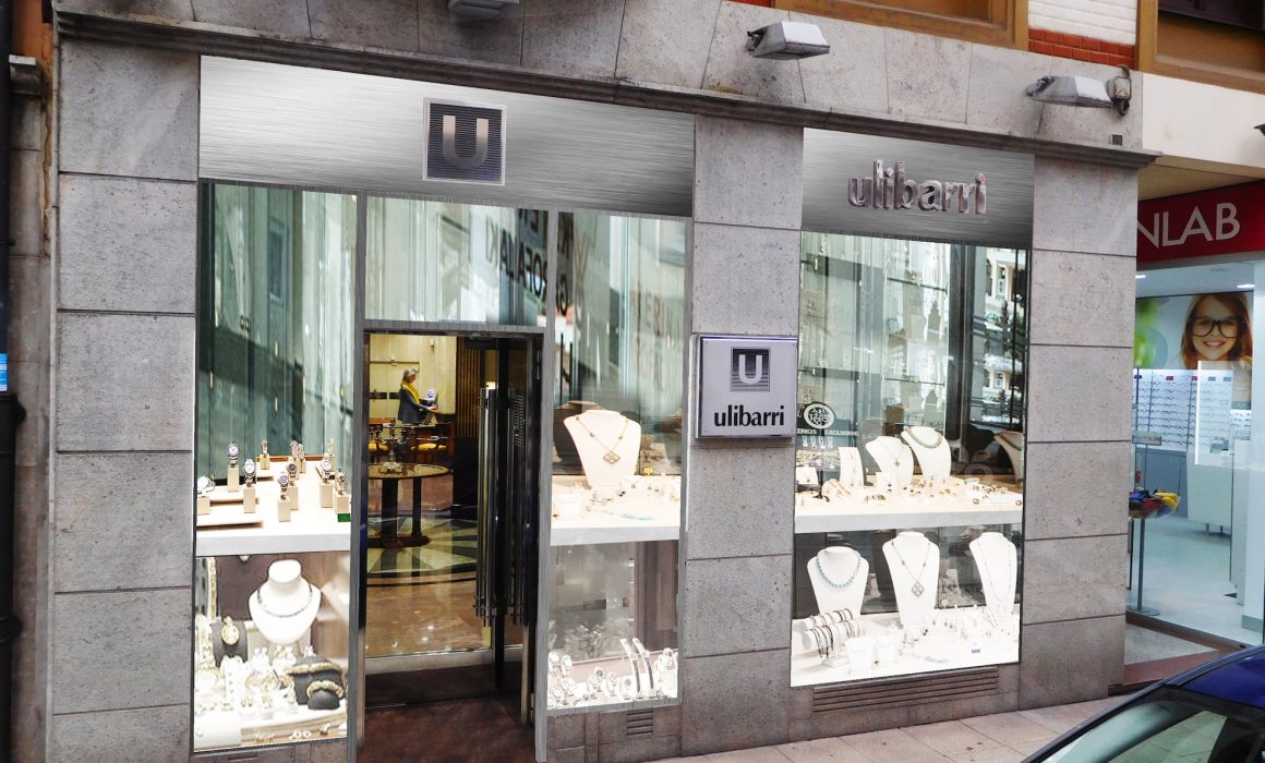 Reforma escaparate joyería calle Moros Gijón estado reformado