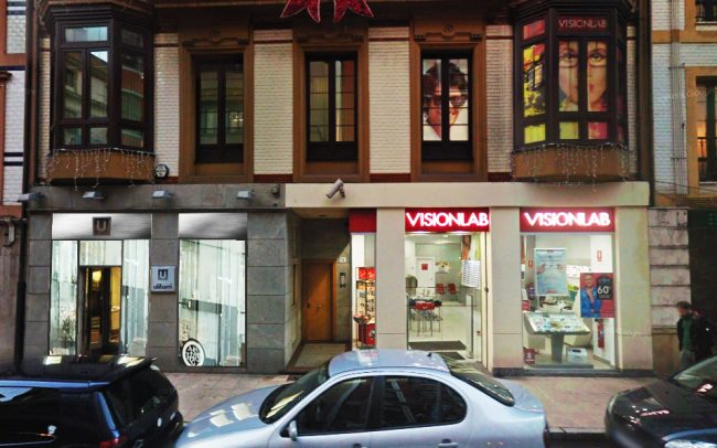 Reforma escaparate joyería calle Moros Gijón estado reformado