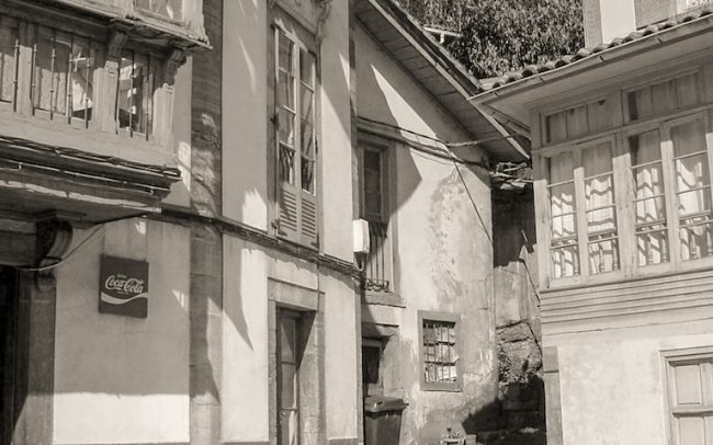 Reforma hotel en Belmonte de Miranda Asturias