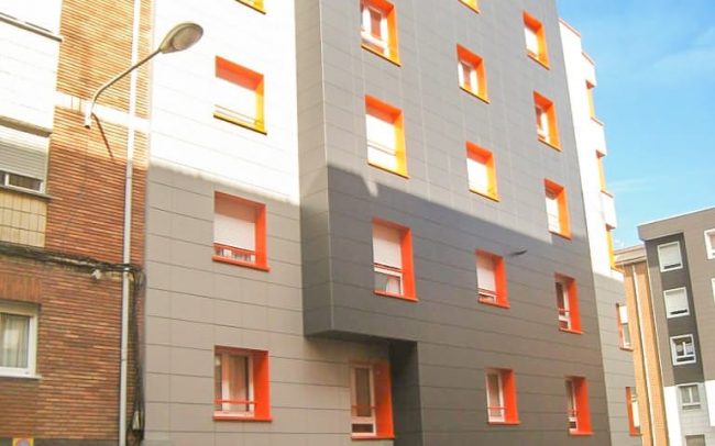 Renovación de fachadas en la calle Reconquista de Gijón Asturias
