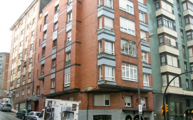 Renovación de fachadas en la calle Reconquista de Gijón Asturias