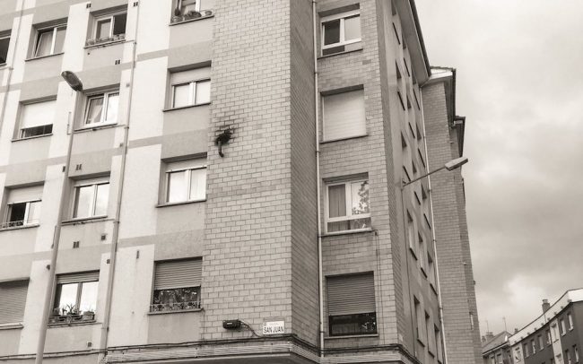 Rehabilitación de fachadas y adecuación de portal en Gijón