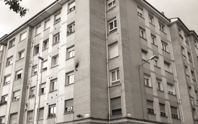 Rehabilitación de fachadas y adecuación de portal en Gijón
