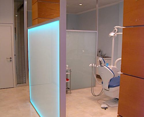Tabiques en clinica dental en Asturias Siero