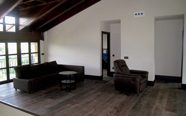 Techo abuhardillado vivienda unifamiliar Villaviciosa Asturias