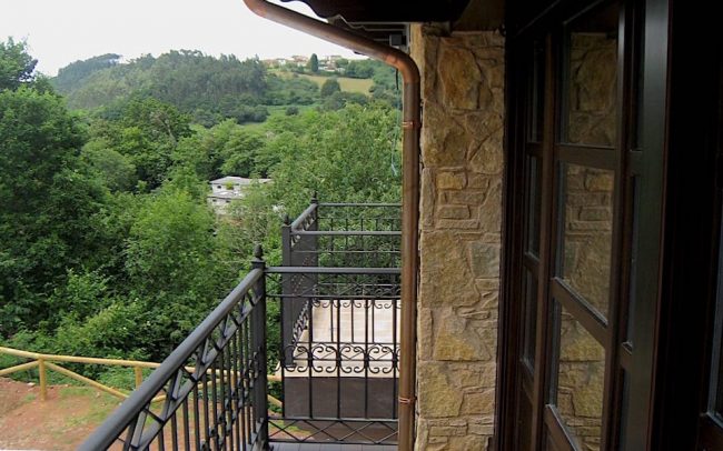 Terraza exterior vivienda unifamiliar Villaviciosa Asturias