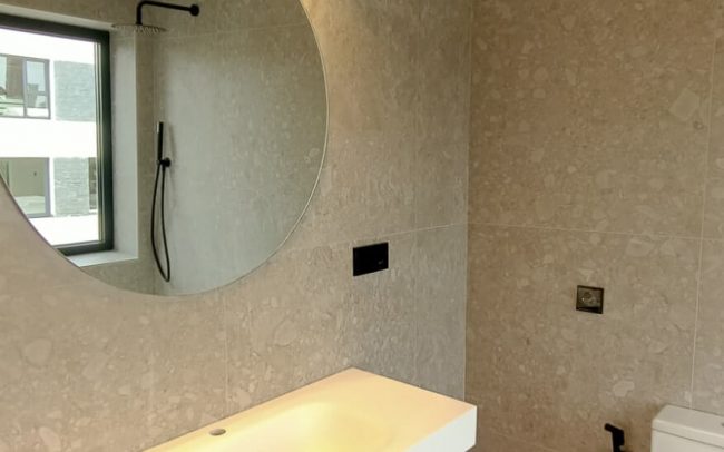 baño vivienda unifamiliar Asturias Dolmen Arquitectos