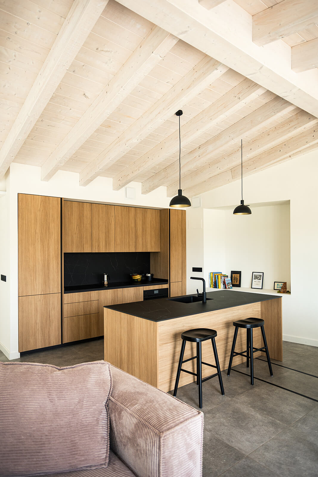 cocina apartamento vacacional 5 Villa Delfina reformado por Dolmen