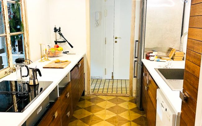 cocina vintage piso reformado Gijón _Dolmen Arquitectos