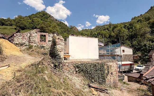 conjunto vivienda tradicional Somiedo rehabilitación byDolmen