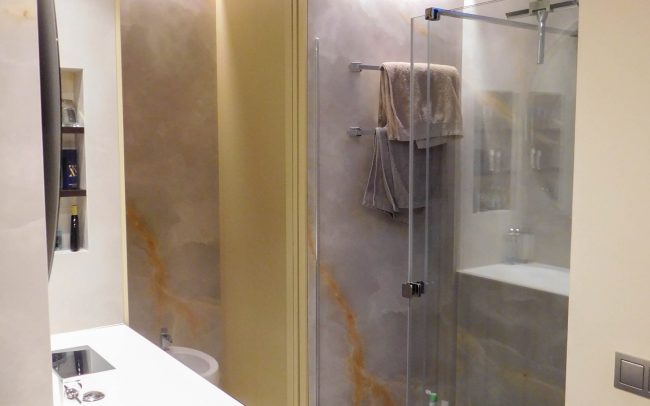ducha baño vivienda reformada Oviedo