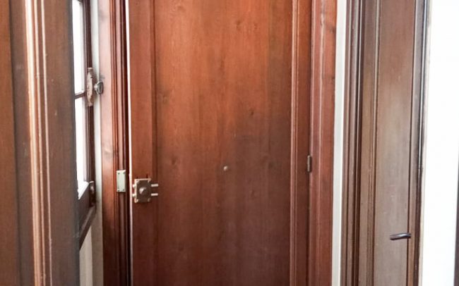 entrada piso antes reforma_Dolmen