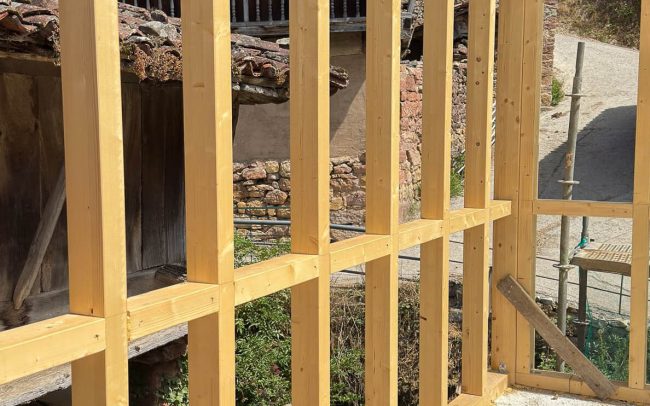 estructura madera recrecido casa tradicional Somiedo byDolmen