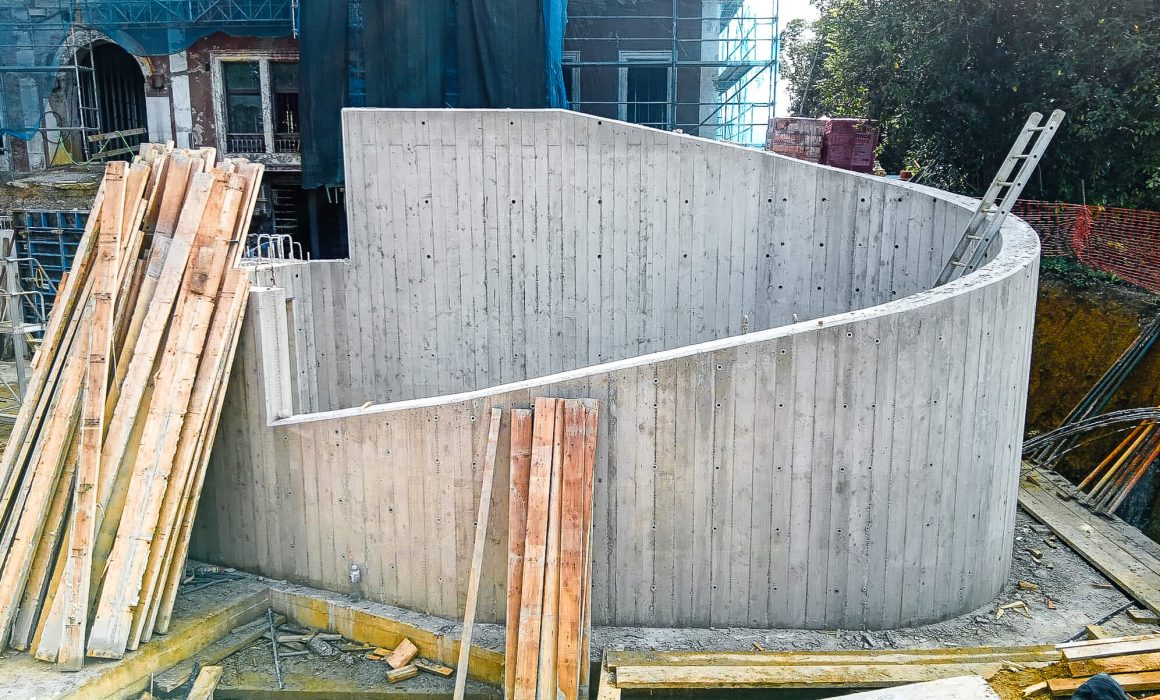 muro escultórico Palacio Vista Alegre Dolmen Arquitectos