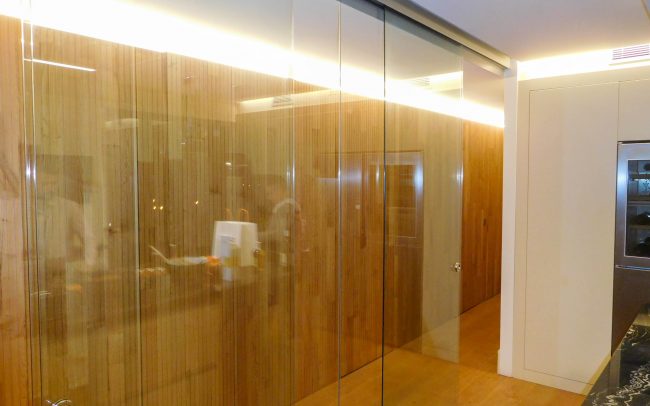 pared cristal cocina reformada piso Oviedo_Dolmen