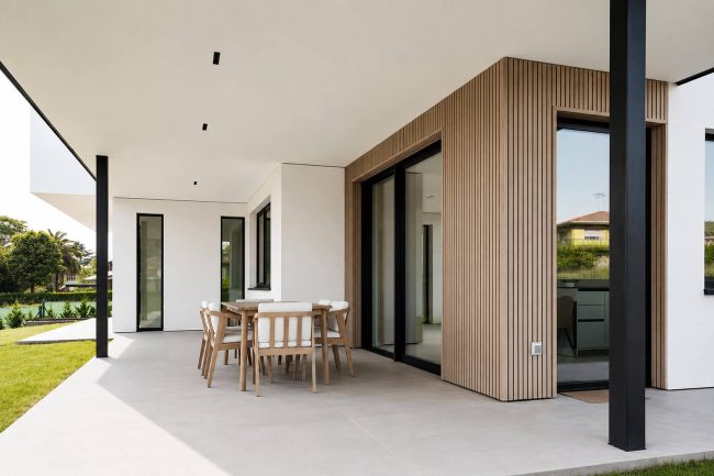 porche vivienda unifamiliar contemporanea Asturias Dolmen Arquitectos