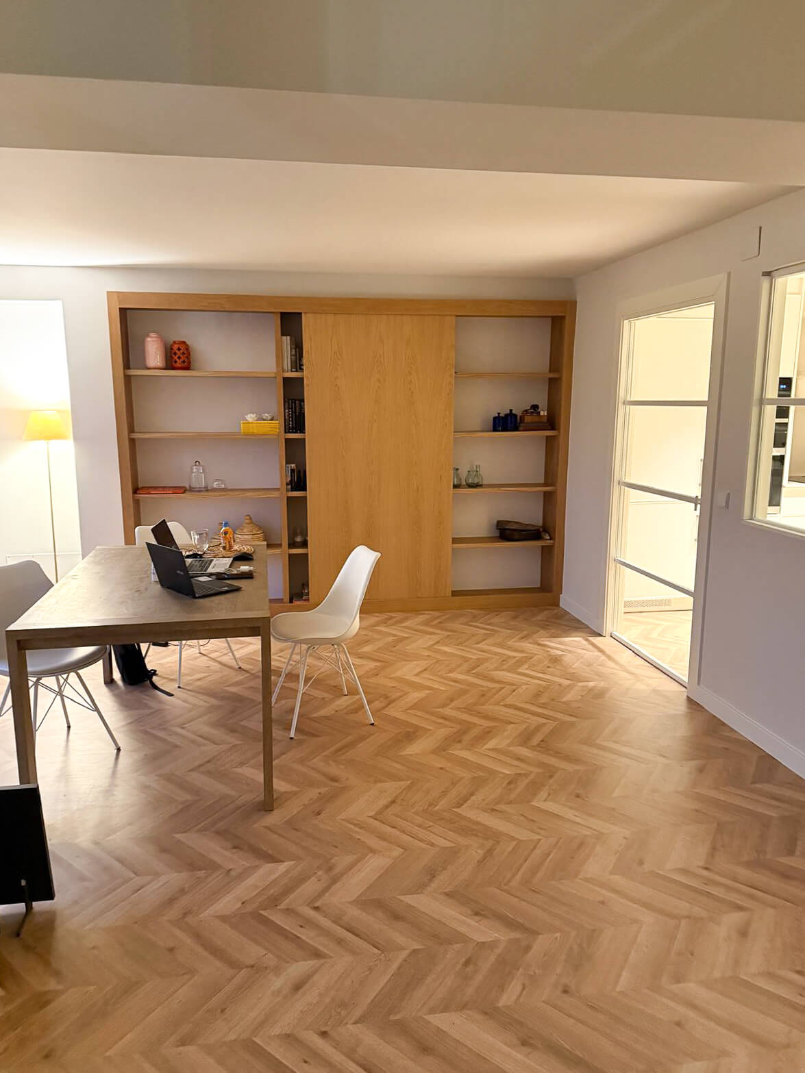 Reforma interior de piso en el centro de Gijón, proyectada por Dolmen Arquitectos