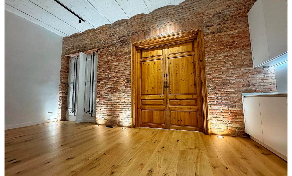 reforma piso ladrillo madera Dolmen Arquitectos