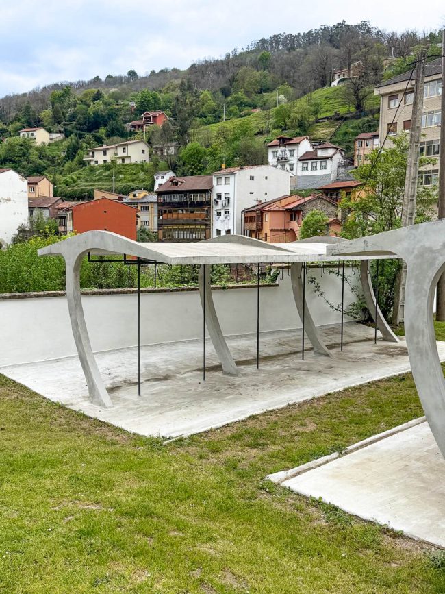 Rehabilitación cobertizos bicicletas Mieres Arquitectos Asturias