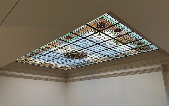 vidriera-escalera-palacete-vista-alegre-detalle-restaurado