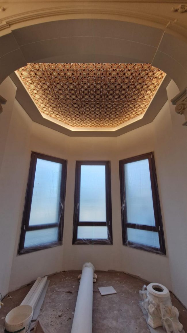 vidriera-escalera-palacio-vista-alegre-detalle-restaurado