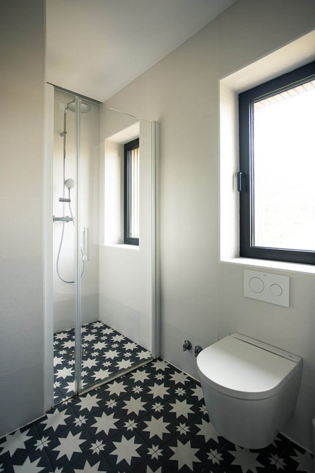 wc suspendido suelo hidraulico baño Somió Dolmen Arquitectos